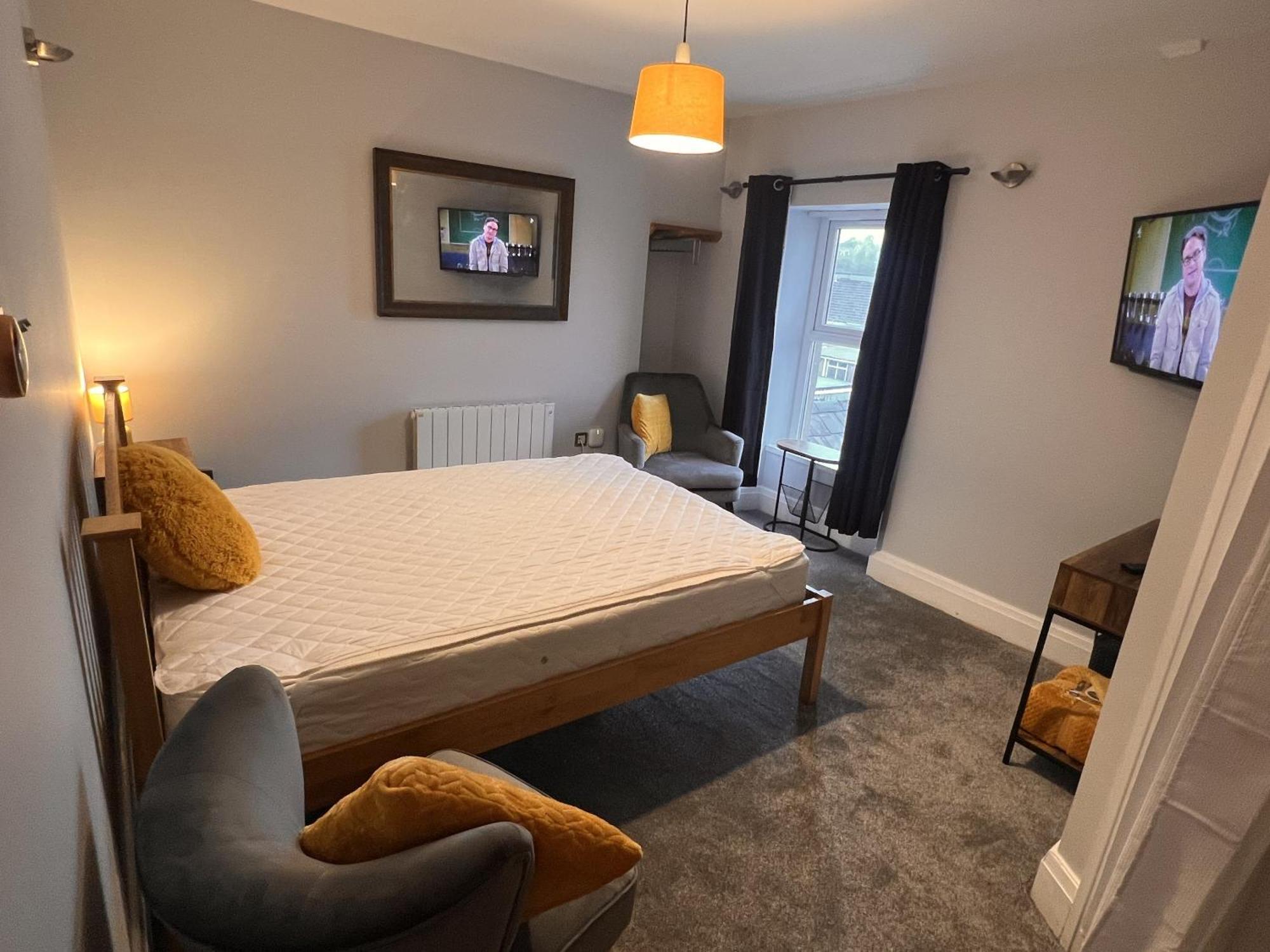 Hoopers Sandy Beach Guest Rooms Swansea